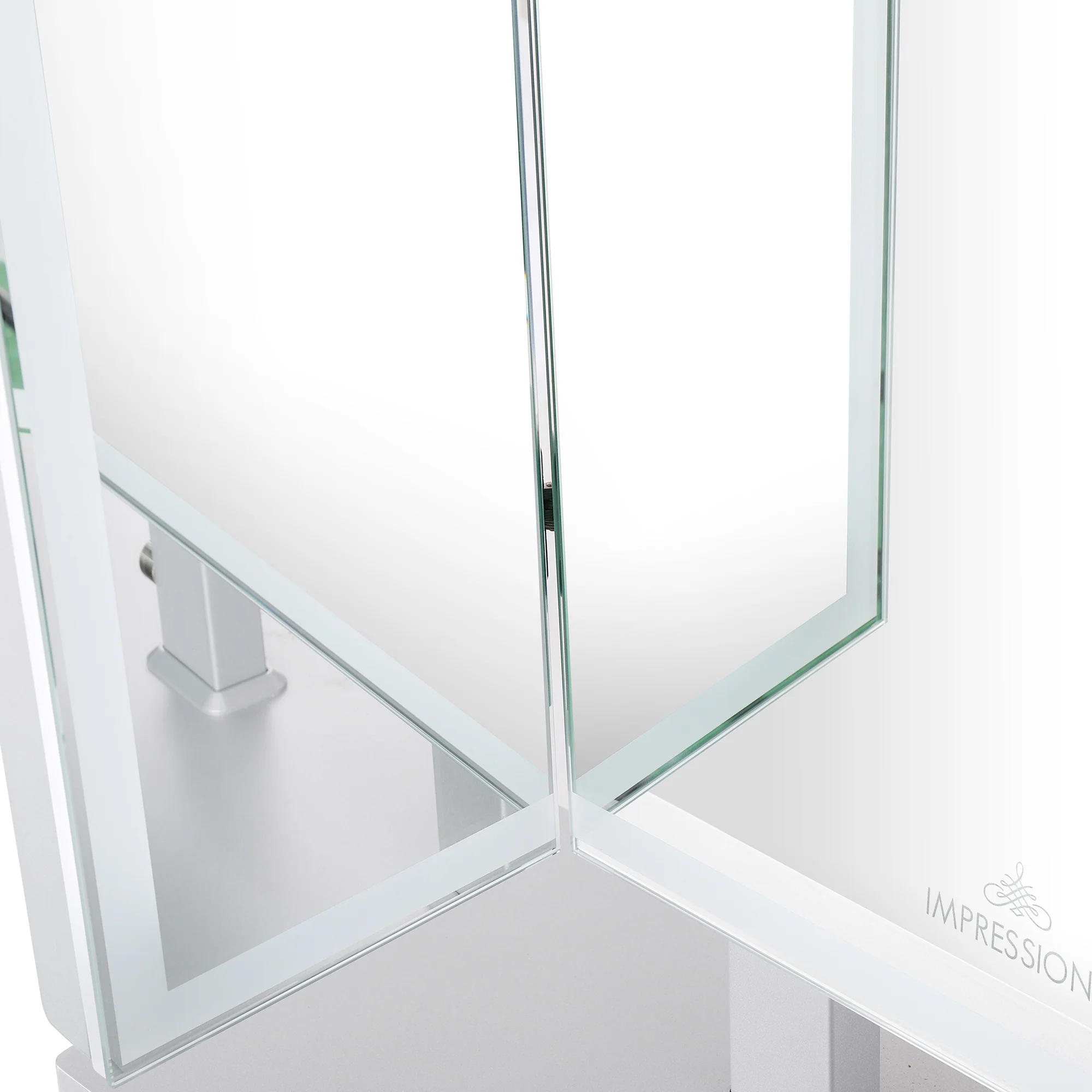 Trifecta Pro Vanity Mirror - Image 6